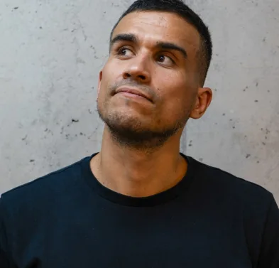 Isaías González